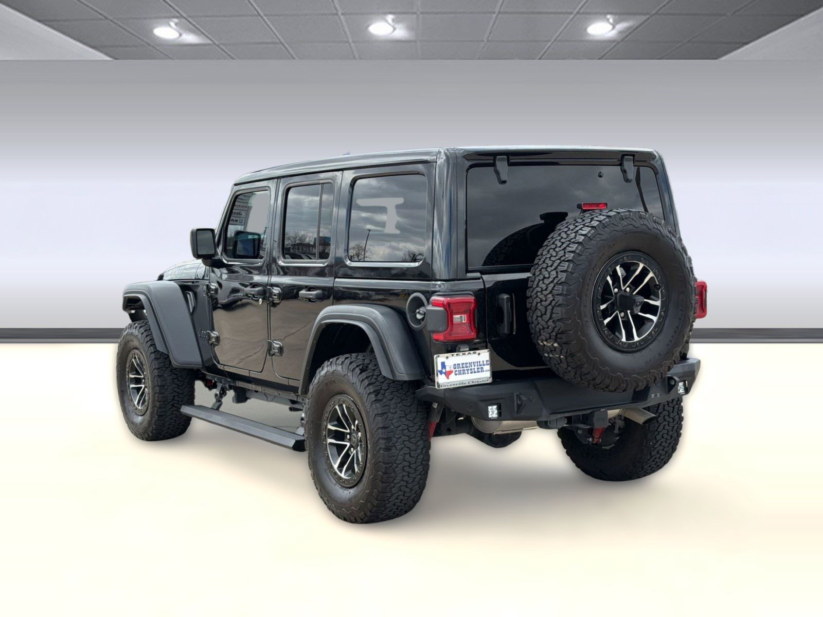Used 2024 Jeep Wrangler Willys image 3