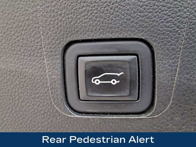 Used 2023 Chevrolet Traverse LT w/ LT Premium Package image 34