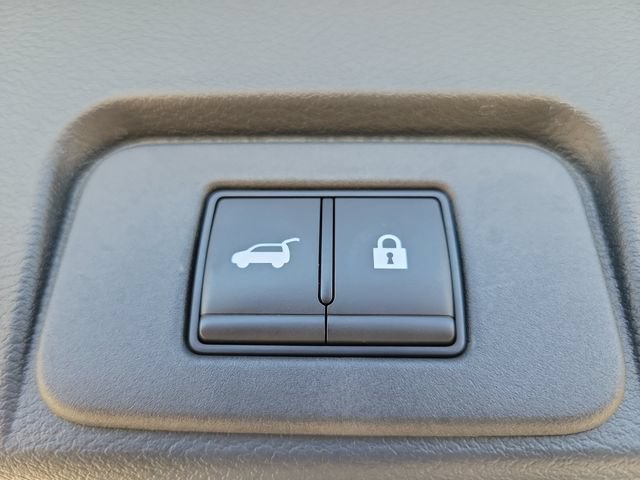 Used 2024 Nissan Rogue Platinum FWD image 10