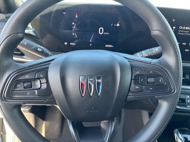 Used 2025 Buick Envista Preferred FWD image 27