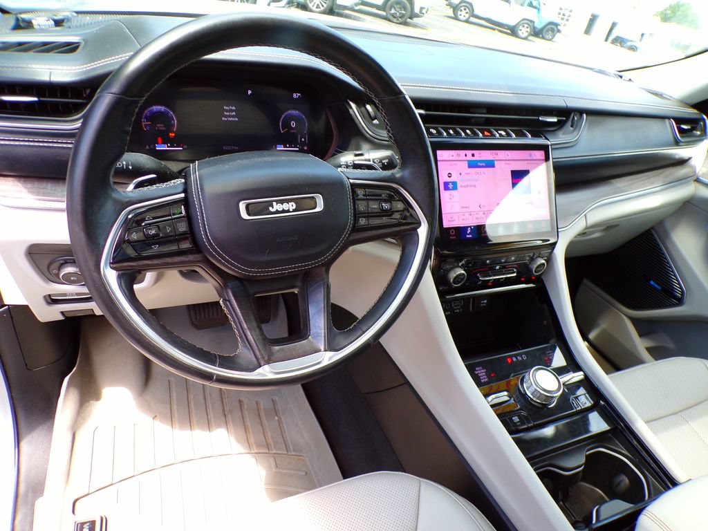 Certified 2021 Jeep Grand Cherokee L Overland AWD/4WD image 18