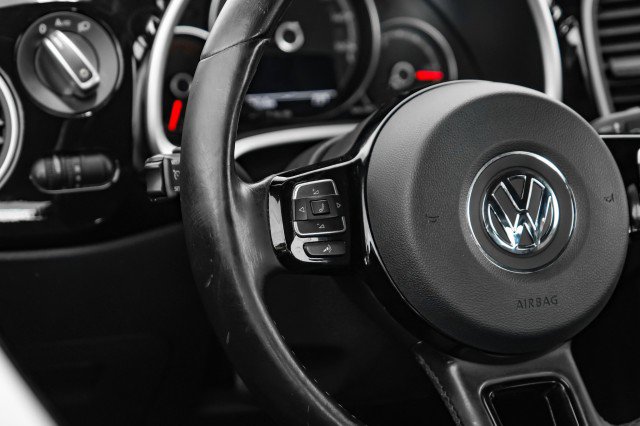 Used 2017 Volkswagen Beetle 1.8T SE image 13