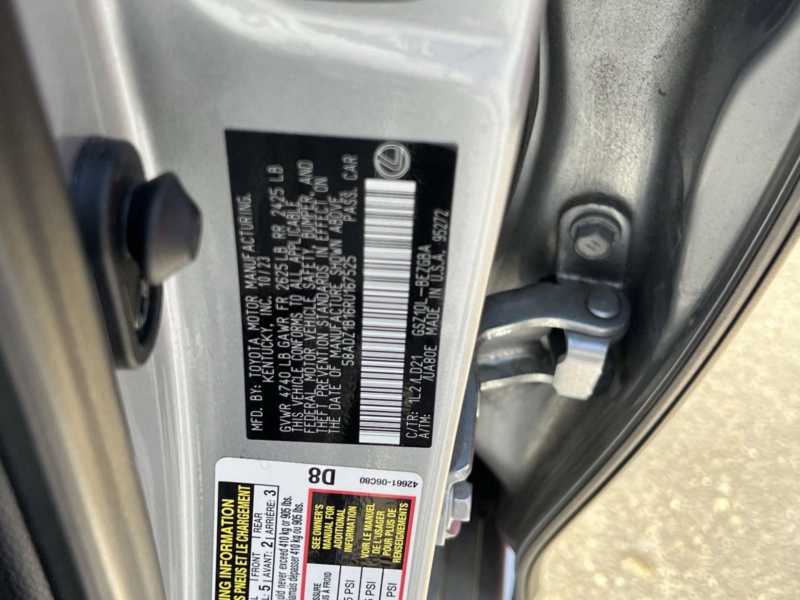 Used 2024 Lexus ES 350 w/ Premium Package image 32