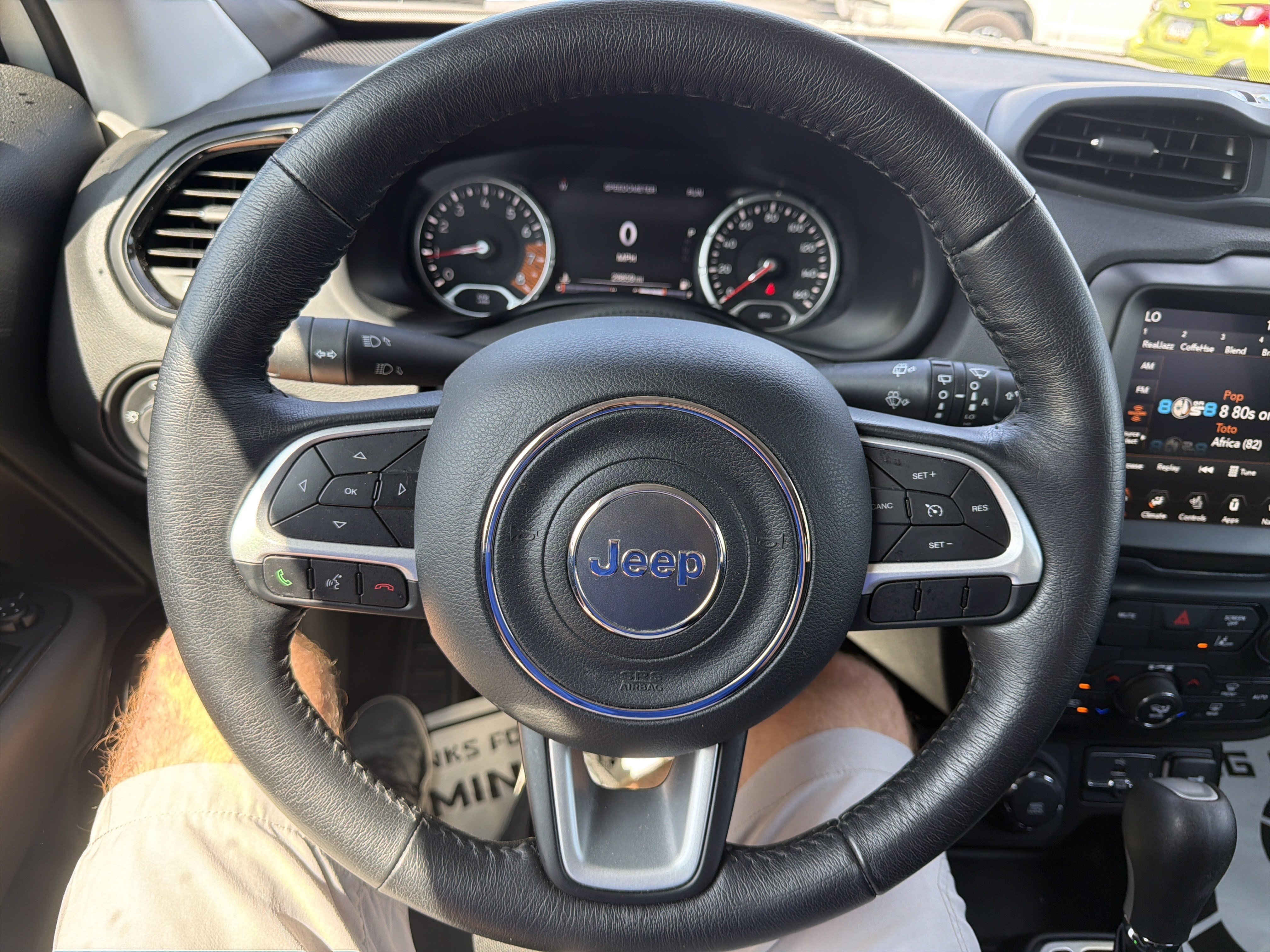 Used 2023 Jeep Renegade Altitude w/ Convenience Group I AWD/4WD image 17