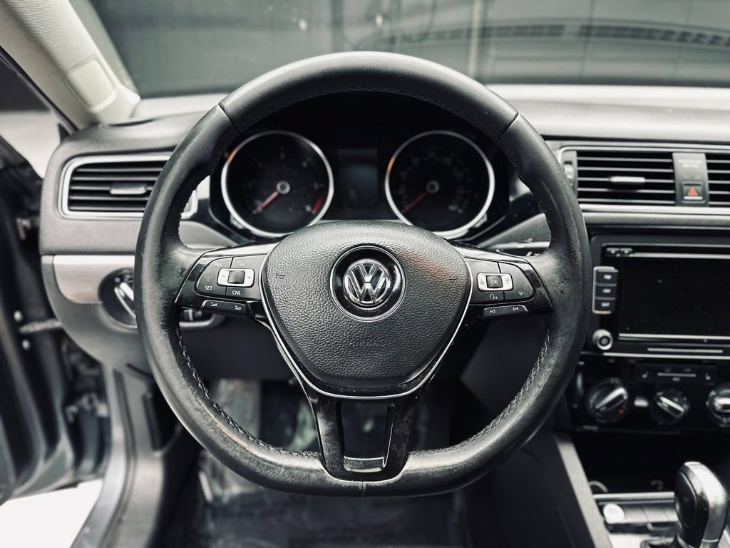 Used 2015 Volkswagen Jetta TDI SE FWD image 27