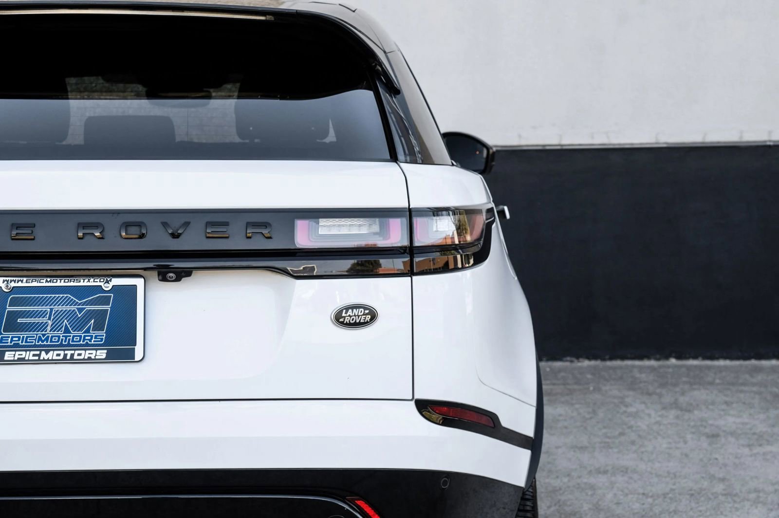 Used 2022 Land Rover Range Rover Velar R-Dynamic S AWD/4WD image 52