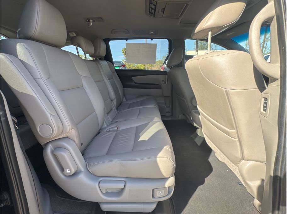 Used 2011 Honda Odyssey Touring image 12