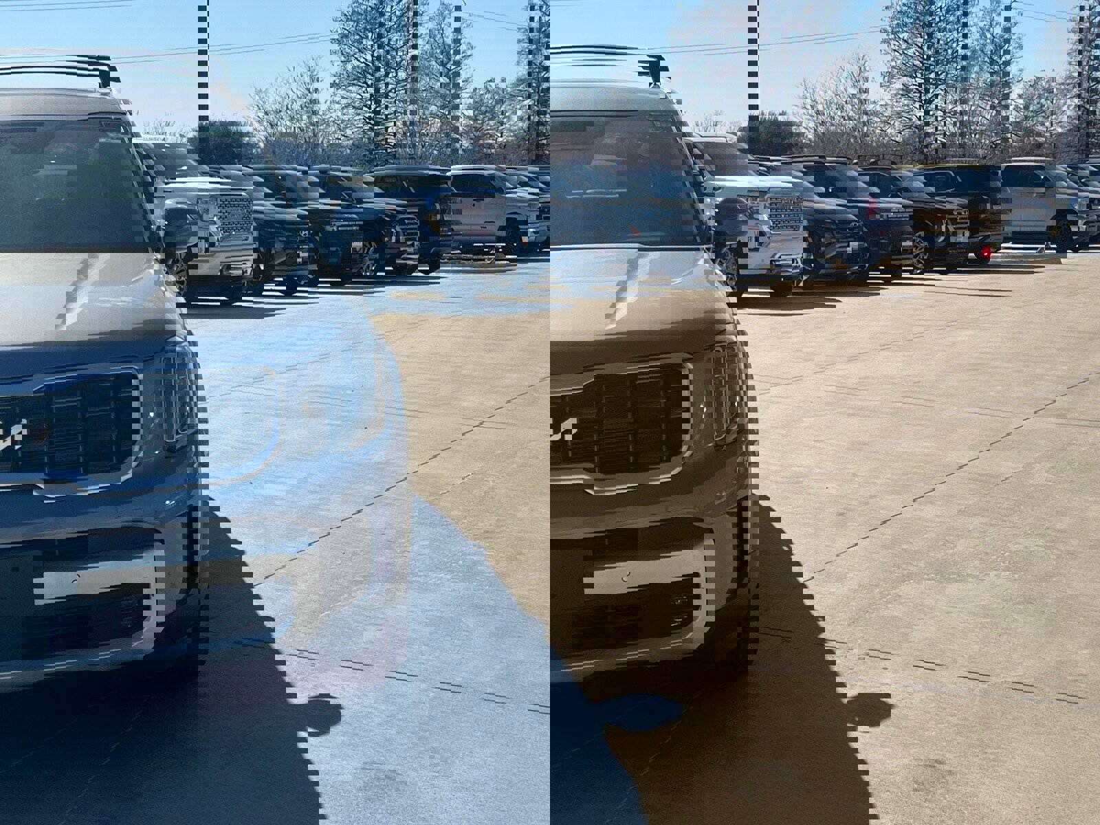 Used 2025 Kia Telluride SX w/ SX Captain's Chair Package image 3