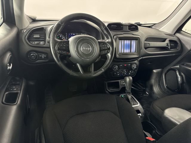 Used 2020 Jeep Renegade Altitude FWD image 22