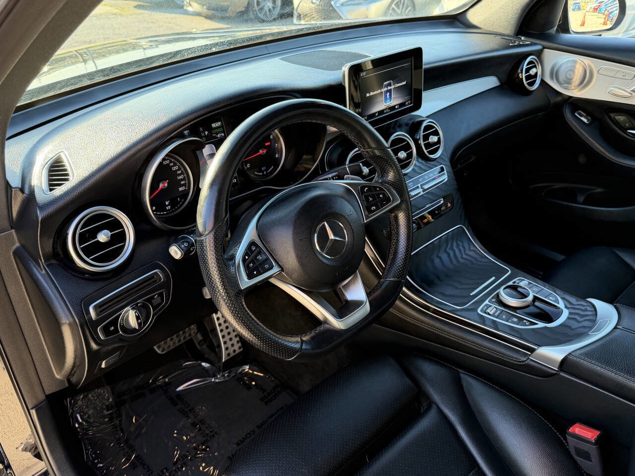 Used 2019 Mercedes-Benz GLC 350e 4MATIC w/ AMG Line image 7