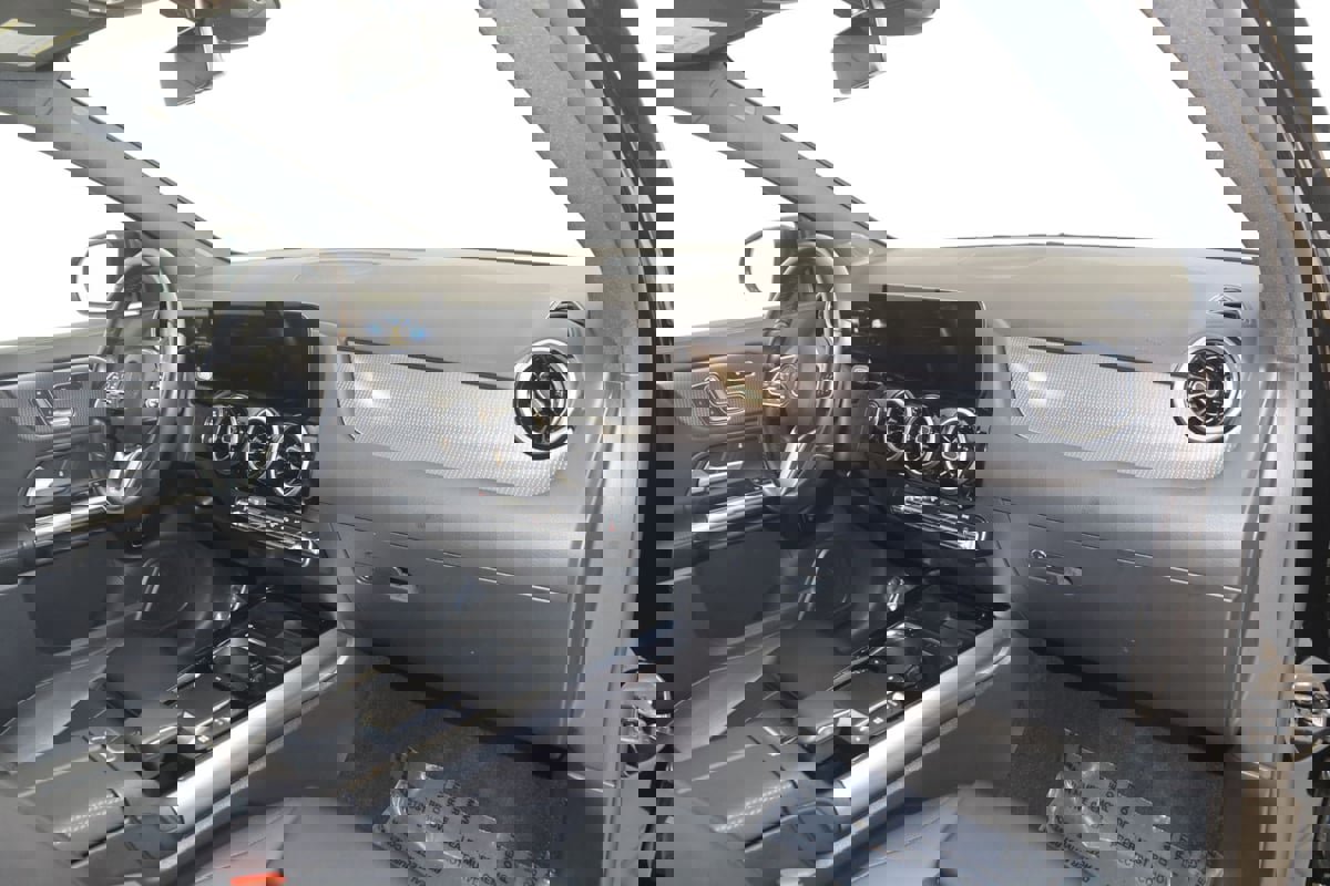 Used 2022 Mercedes-Benz GLA 250 4MATIC image 47