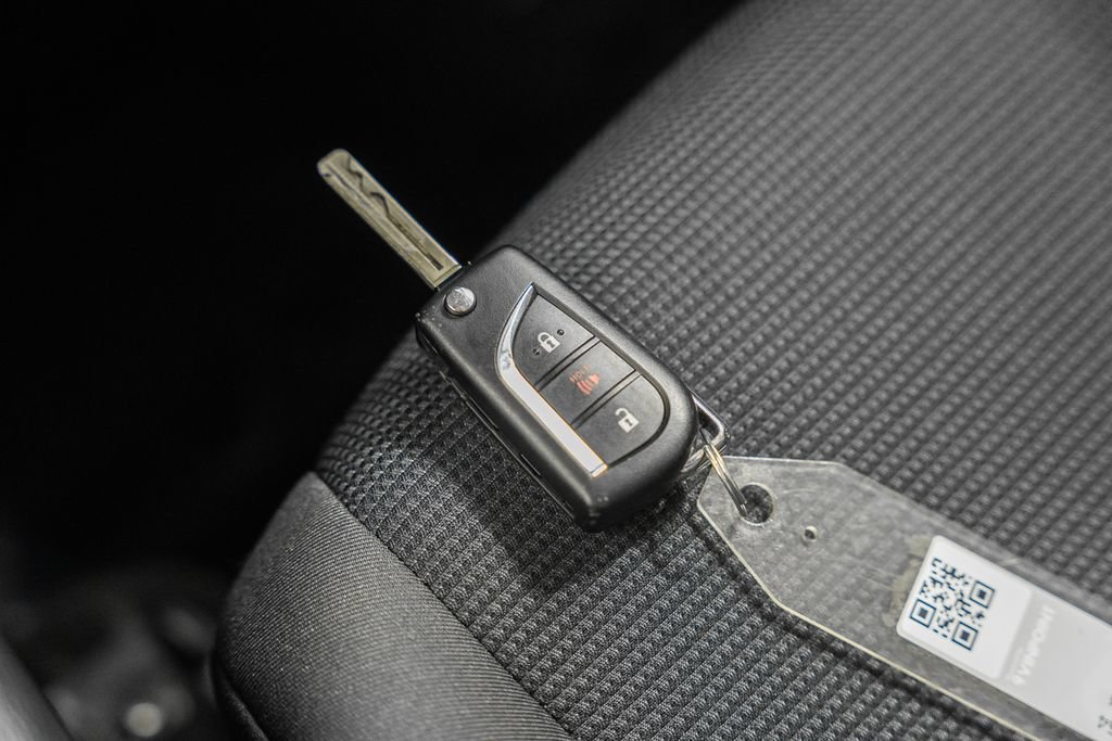 Certified 2025 Toyota RAV4 LE AWD/4WD image 37