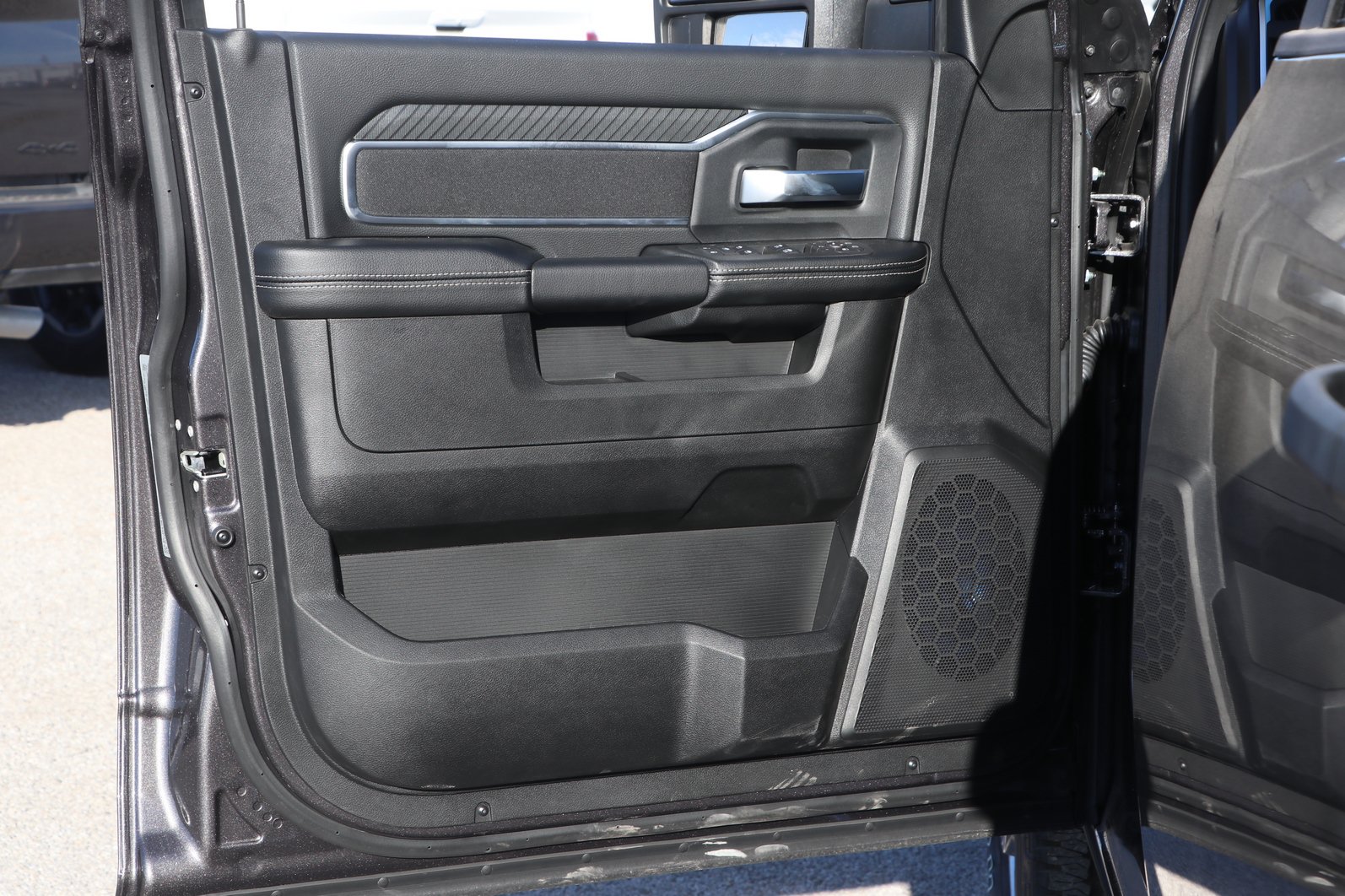 New 2026 RAM 2500 Big Horn AWD/4WD image 10