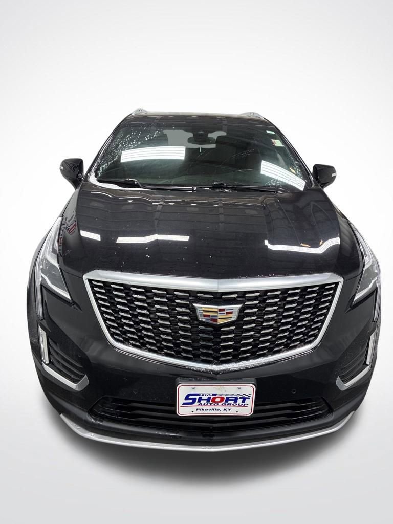 Used 2021 Cadillac XT5 Premium Luxury image 2