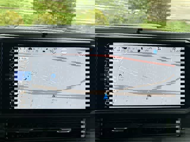 Used 2024 Jeep Wrangler Sahara w/ Technology Group image 12