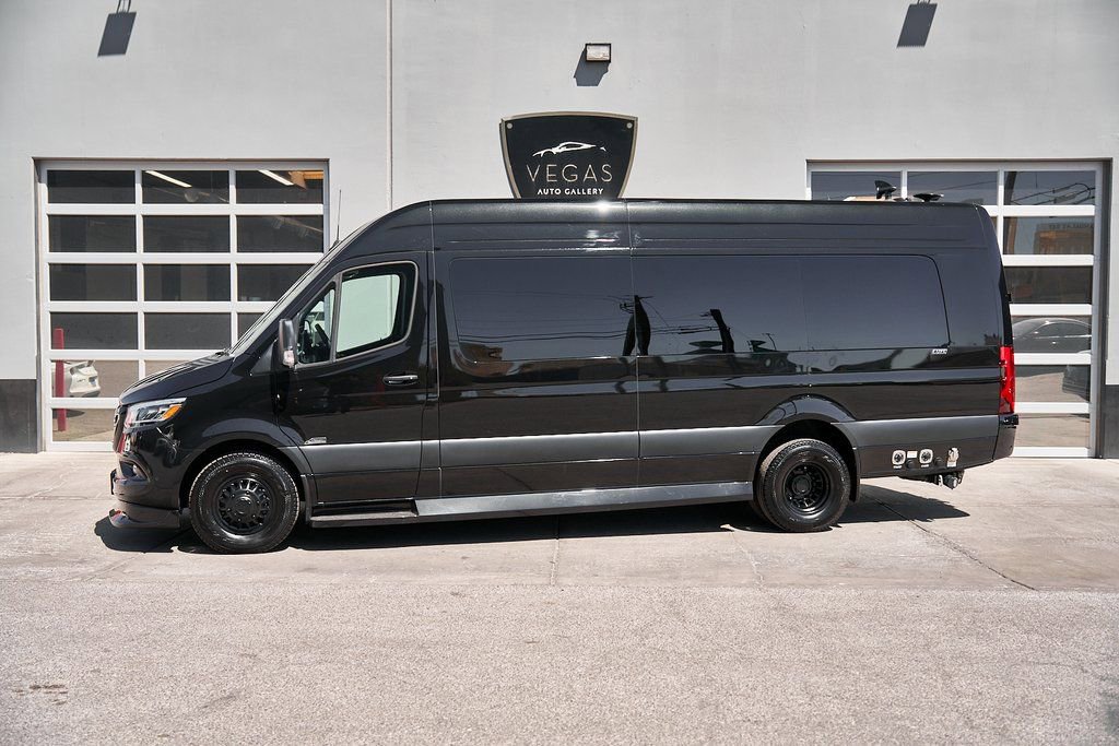 Used 2024 Mercedes-Benz Sprinter 3500 w/ Parking Package image 2