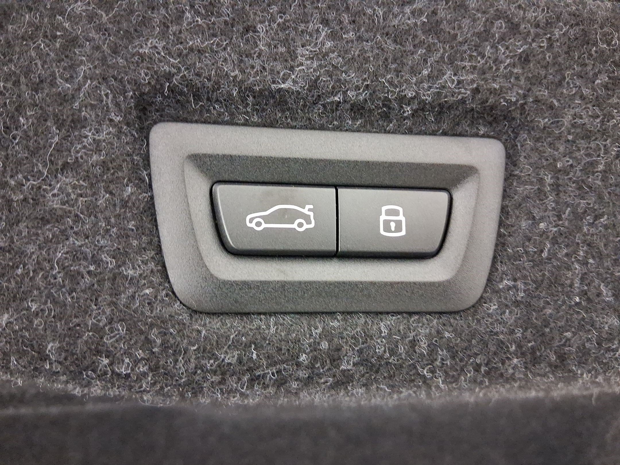 New 2026 BMW i5 eDrive40 RWD image 17