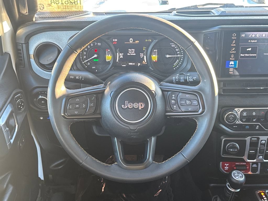 Used 2024 Jeep Wrangler Unlimited image 13