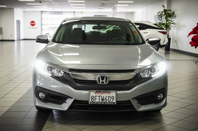 Used 2018 Honda Civic EX-T image 4
