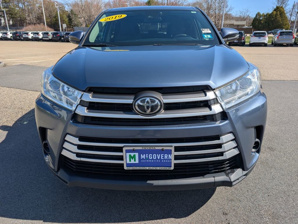 Used 2019 Toyota Highlander LE AWD/4WD image 8