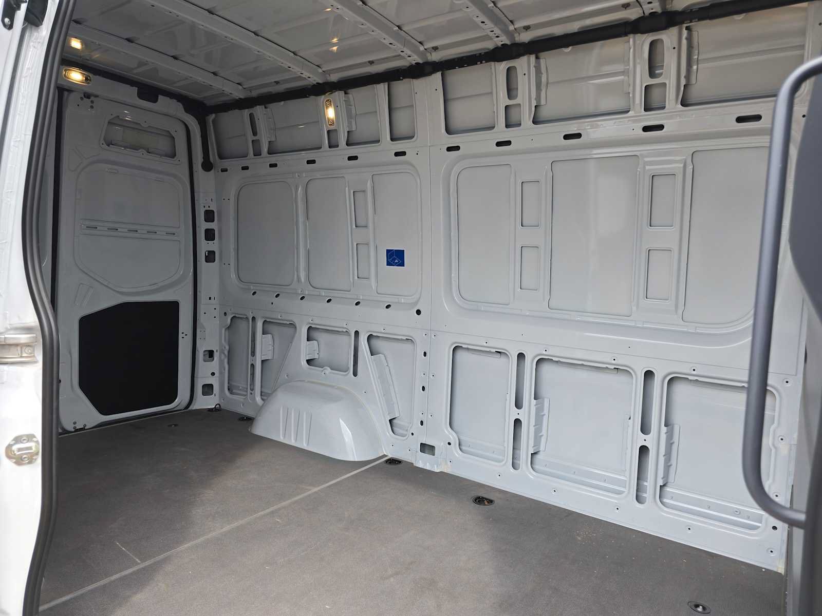 Used 2026 Mercedes-Benz Sprinter 2500 image 15