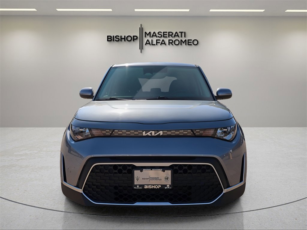 Used 2023 Kia Soul LX image 2