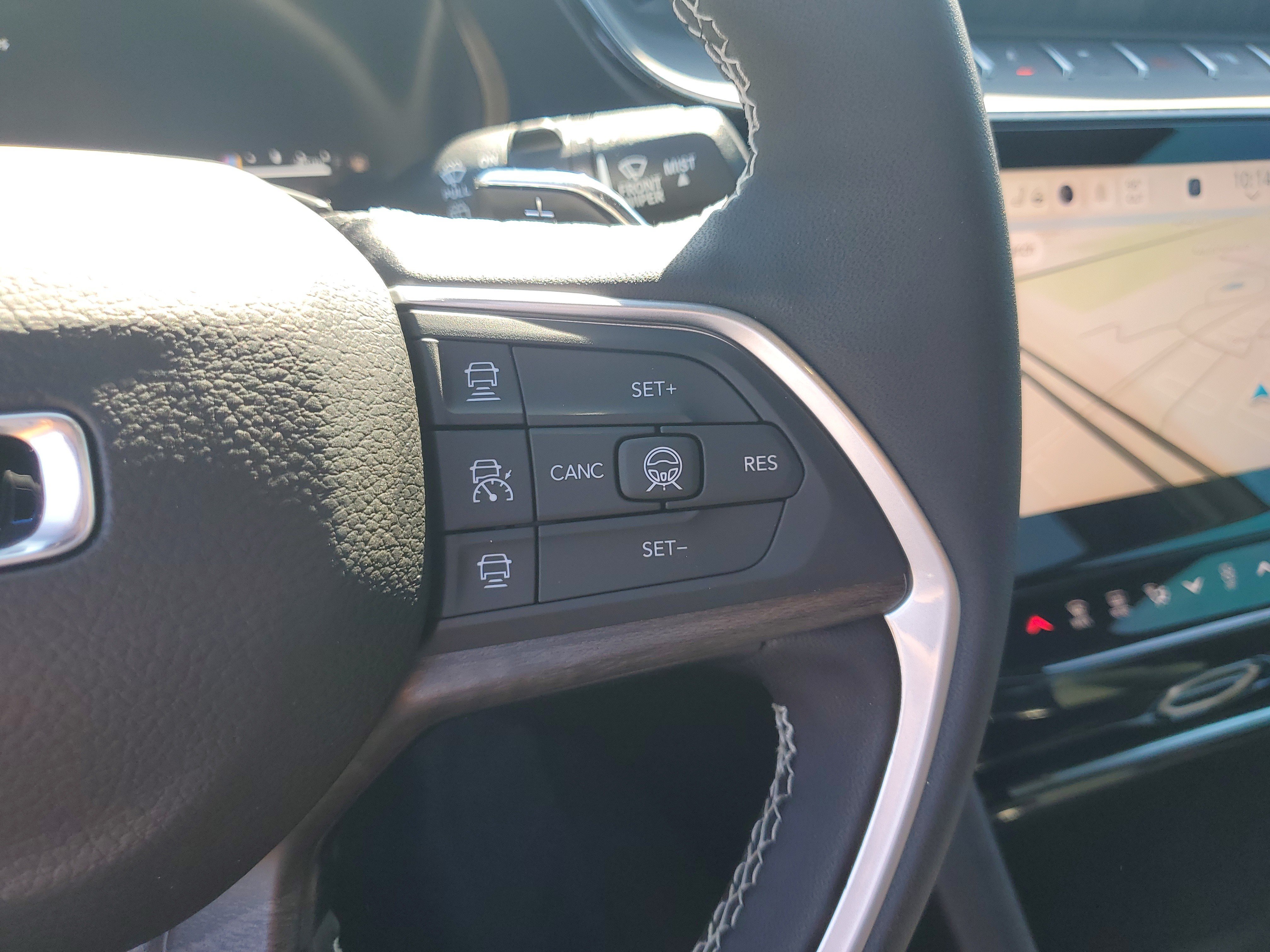 New 2026 Jeep Grand Cherokee Limited RWD image 17