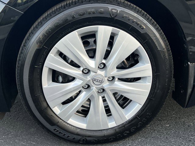 Used 2024 Nissan Sentra S image 32