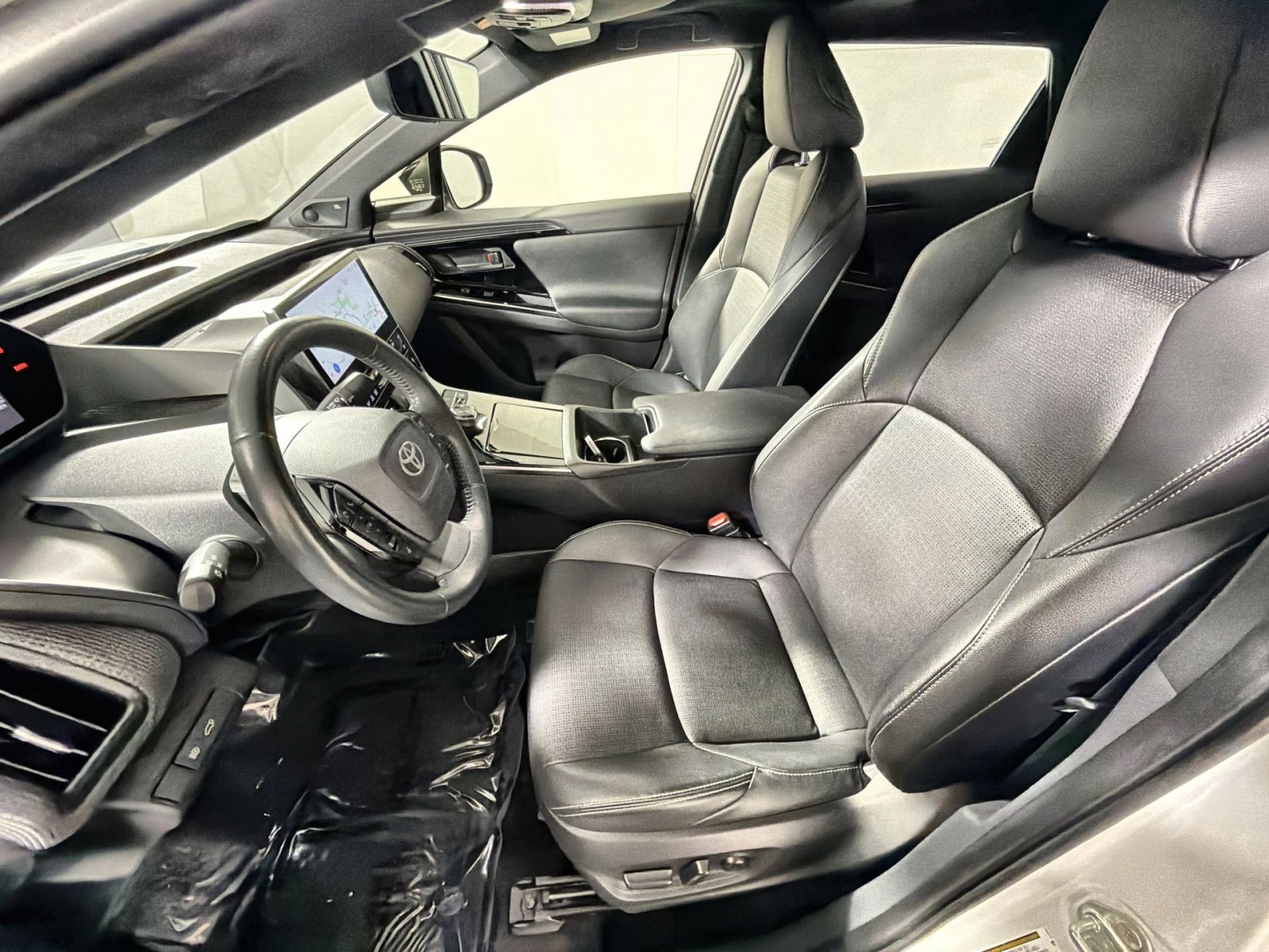 Used 2023 Toyota bZ4X XLE image 13