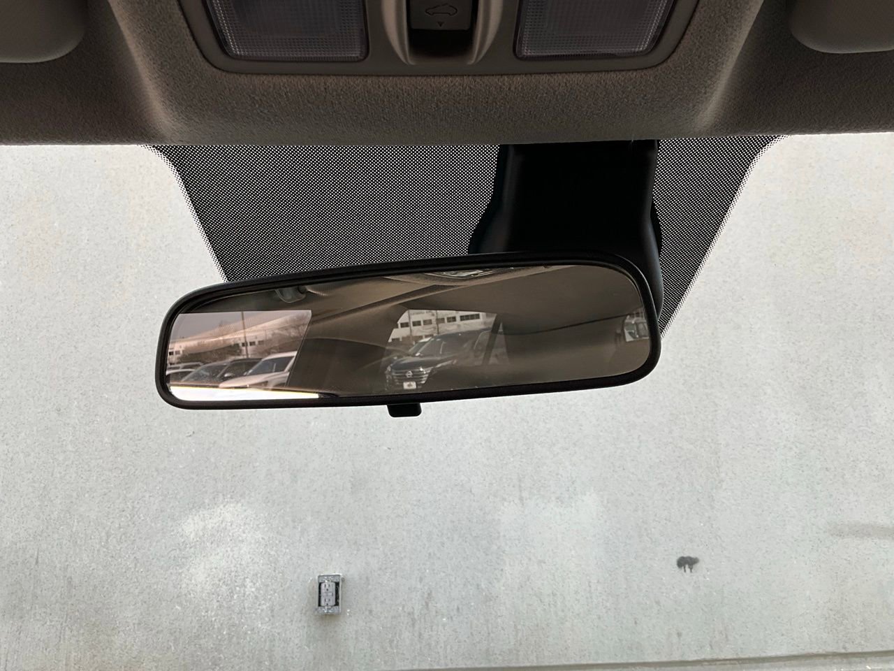 Used 2025 Hyundai Venue SEL image 17