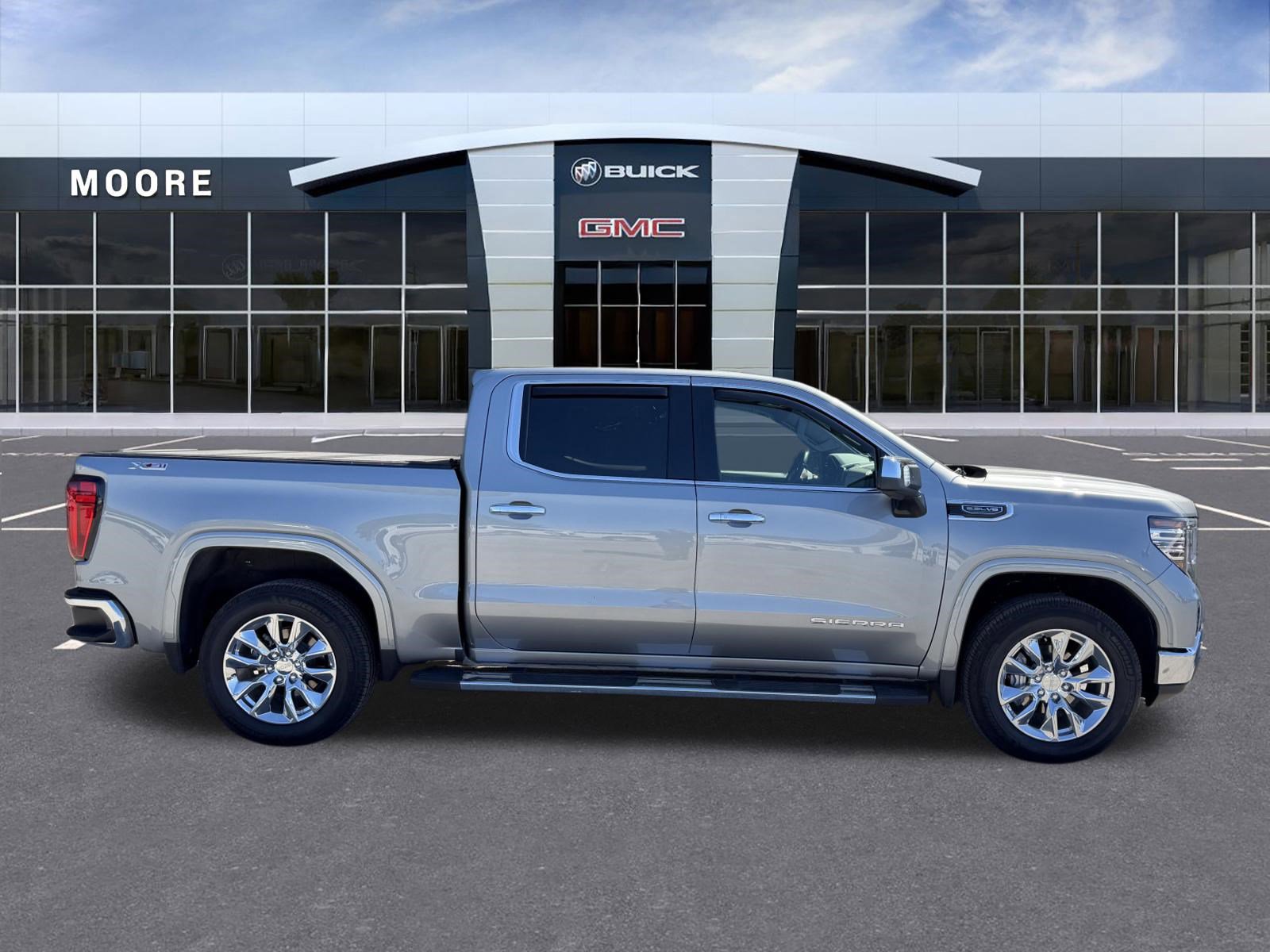 Used 2025 GMC Sierra 1500 SLT w/ SLT Premium Plus Package AWD/4WD image 2