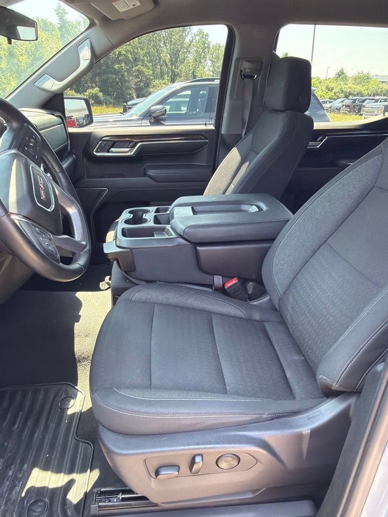 Used 2024 GMC Sierra 1500 Elevation AWD/4WD image 6