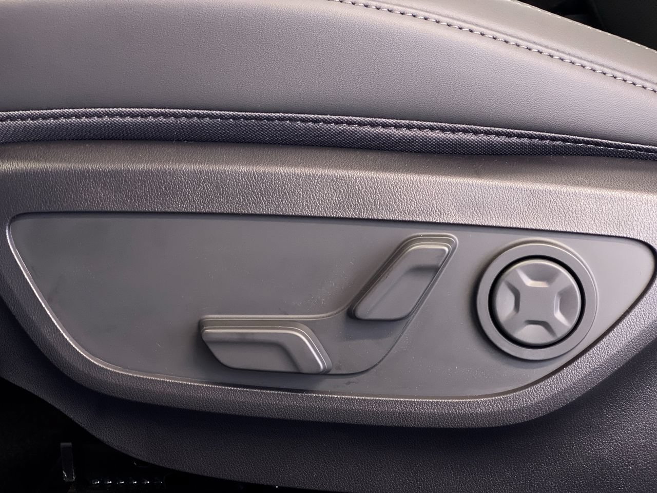 New 2027 Kia Seltos EX FWD image 17