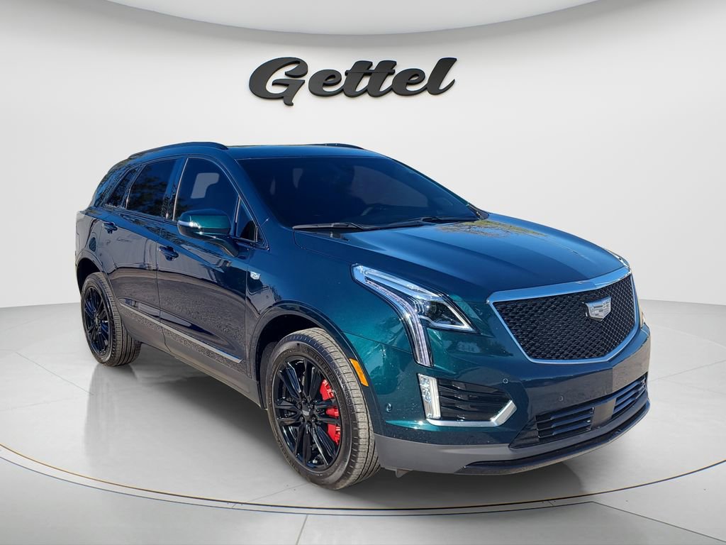Used 2025 Cadillac XT5 Sportv w/ Technology Package image 2