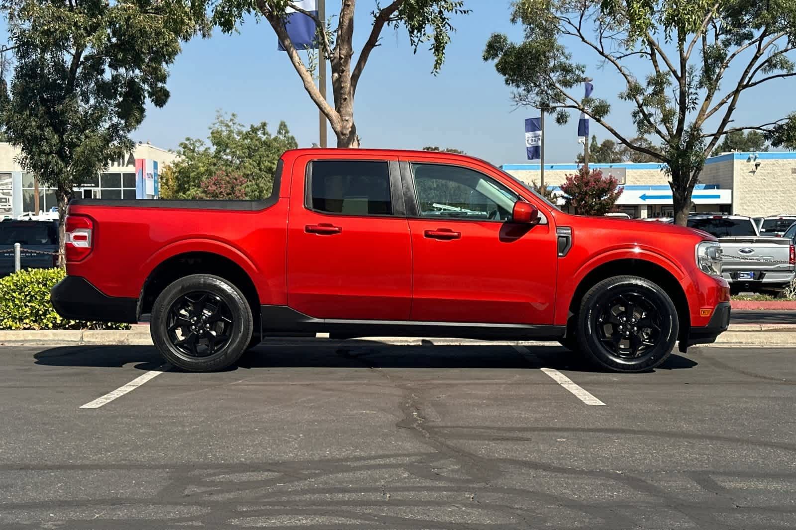 Certified 2022 Ford Maverick Lariat w/ Lariat Luxury Package AWD/4WD image 9