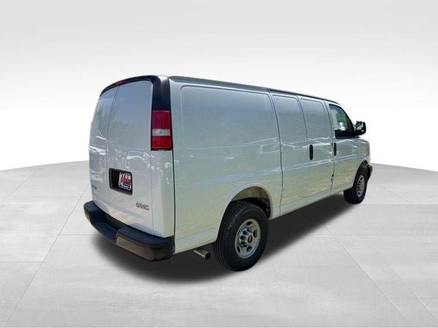 New 2026 GMC Savana 2500 w/ Driver Convenience Package RWD image 4