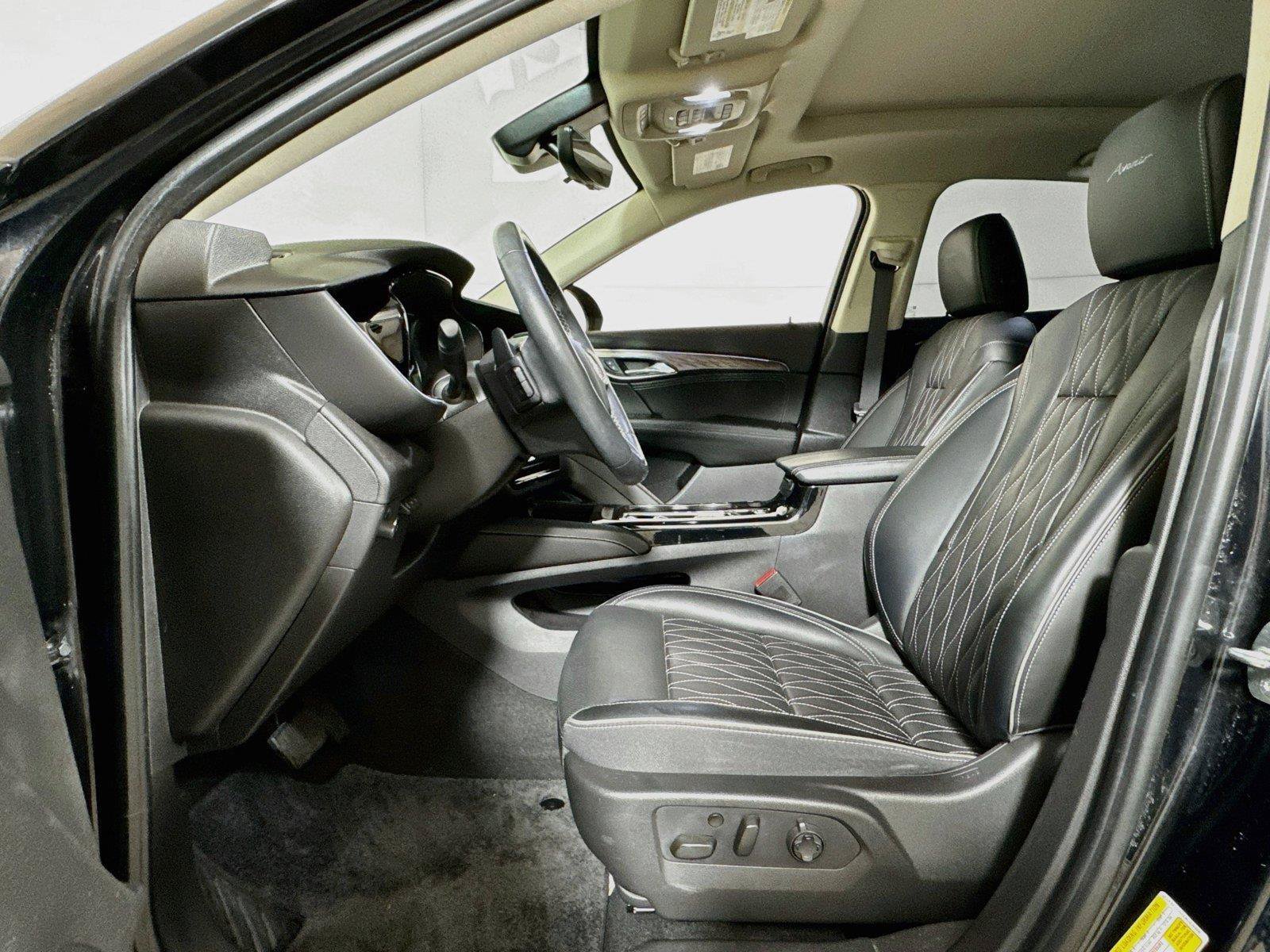 Certified 2022 Buick Envision Avenir w/ Technology Package II FWD image 85