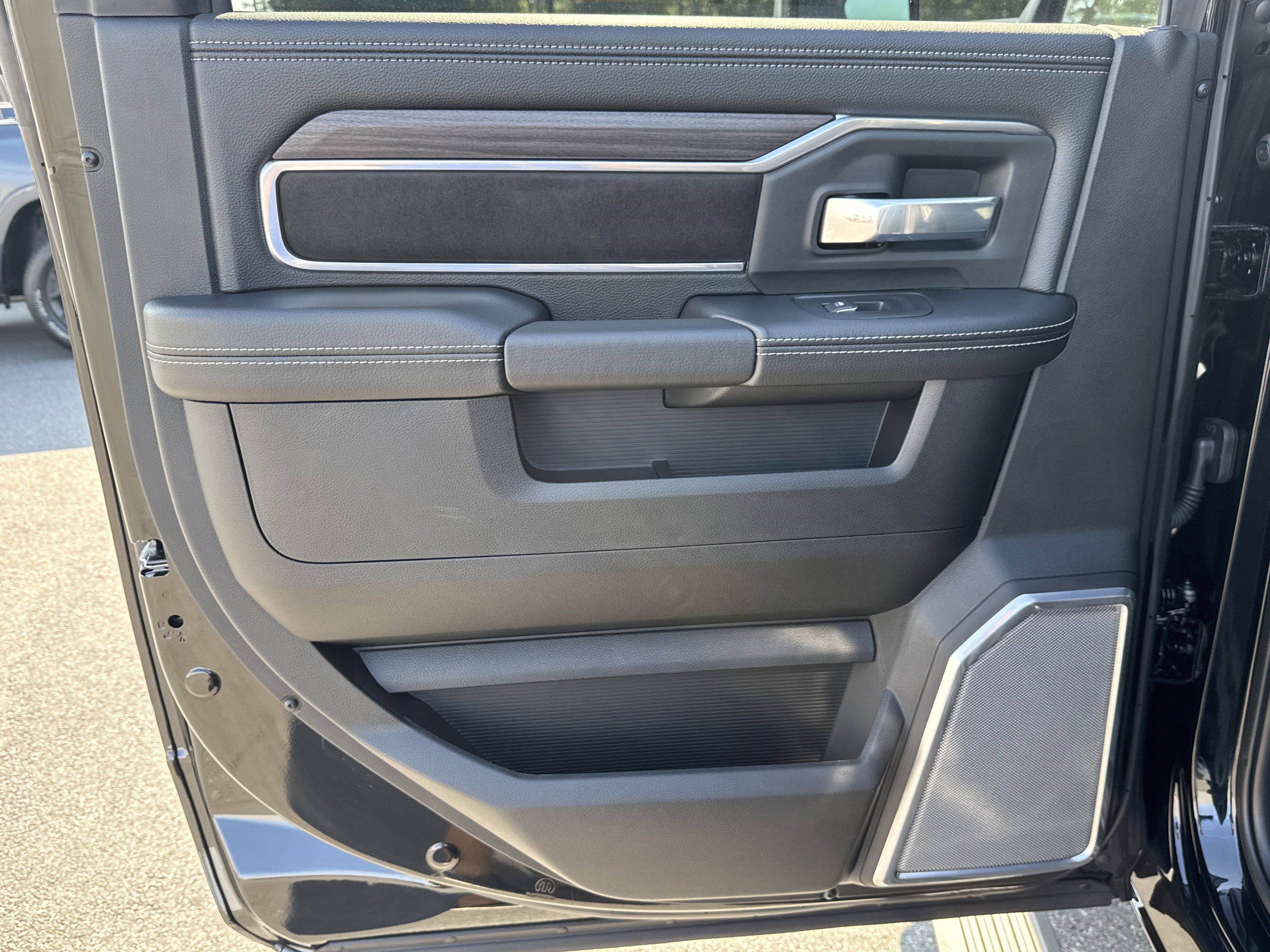 New 2025 RAM 2500 Laramie image 26