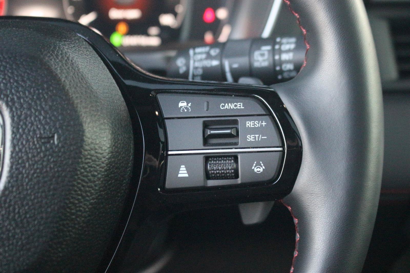 Used 2025 Honda Pilot Black Edition image 20