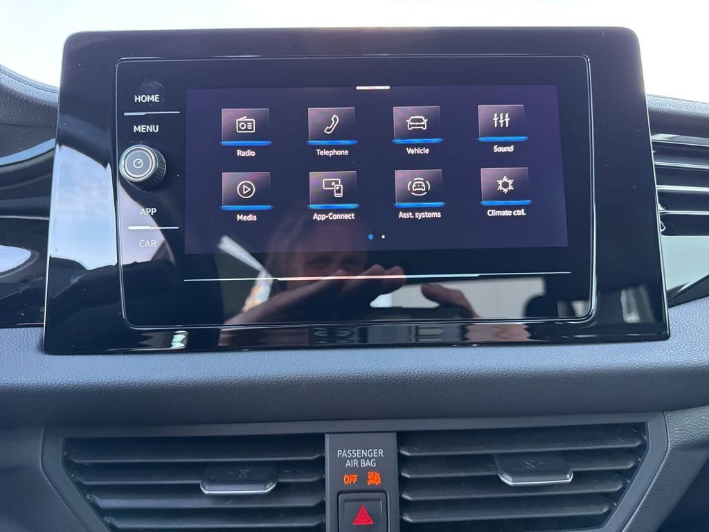 Certified 2025 Volkswagen Jetta S FWD image 20