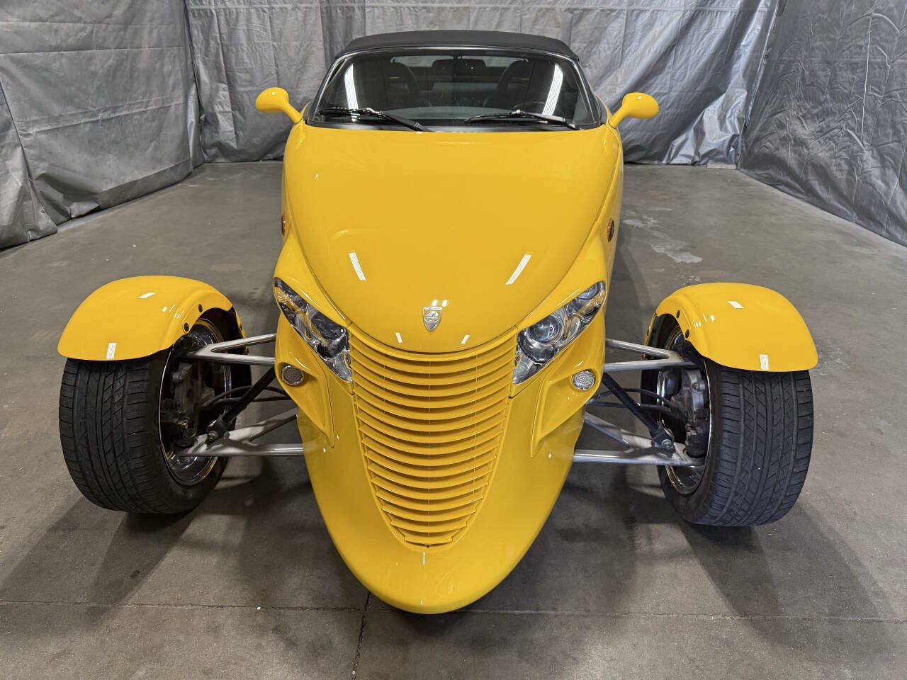 Used 1999 Plymouth Prowler RWD image 2