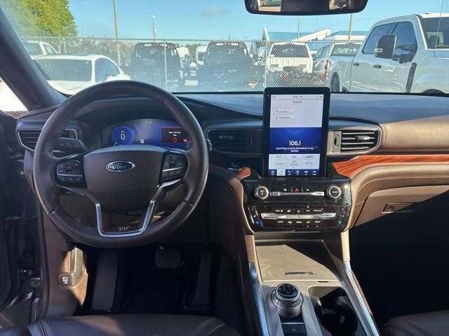 Used 2023 Ford Explorer King Ranch w/ Technology Package RWD image 11