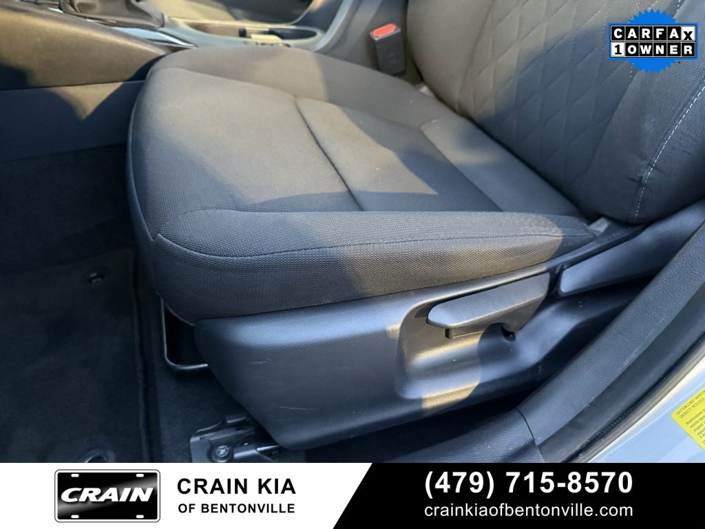 Used 2023 Toyota Corolla LE image 24