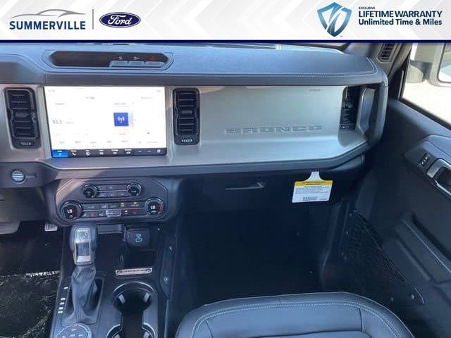 New 2025 Ford Bronco Outer Banks AWD/4WD image 9