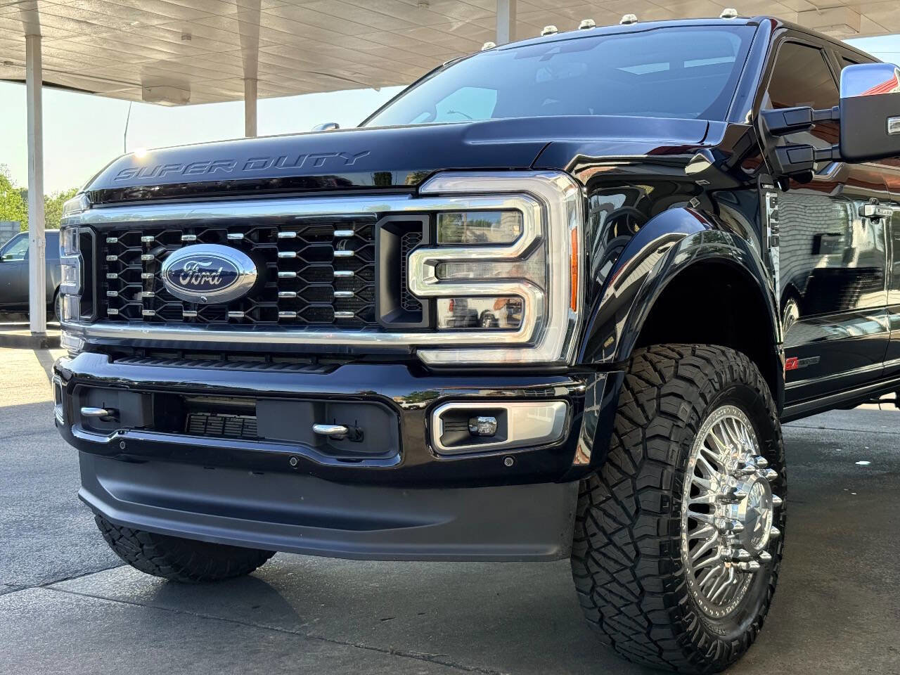 Used 2024 Ford F450 Limited w/ FX4 Off-Road Package image 16