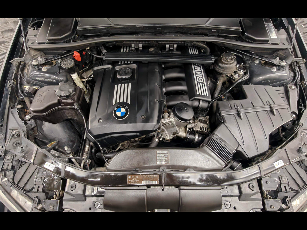 Used 2011 BMW 328i xDrive Coupe AWD/4WD image 39