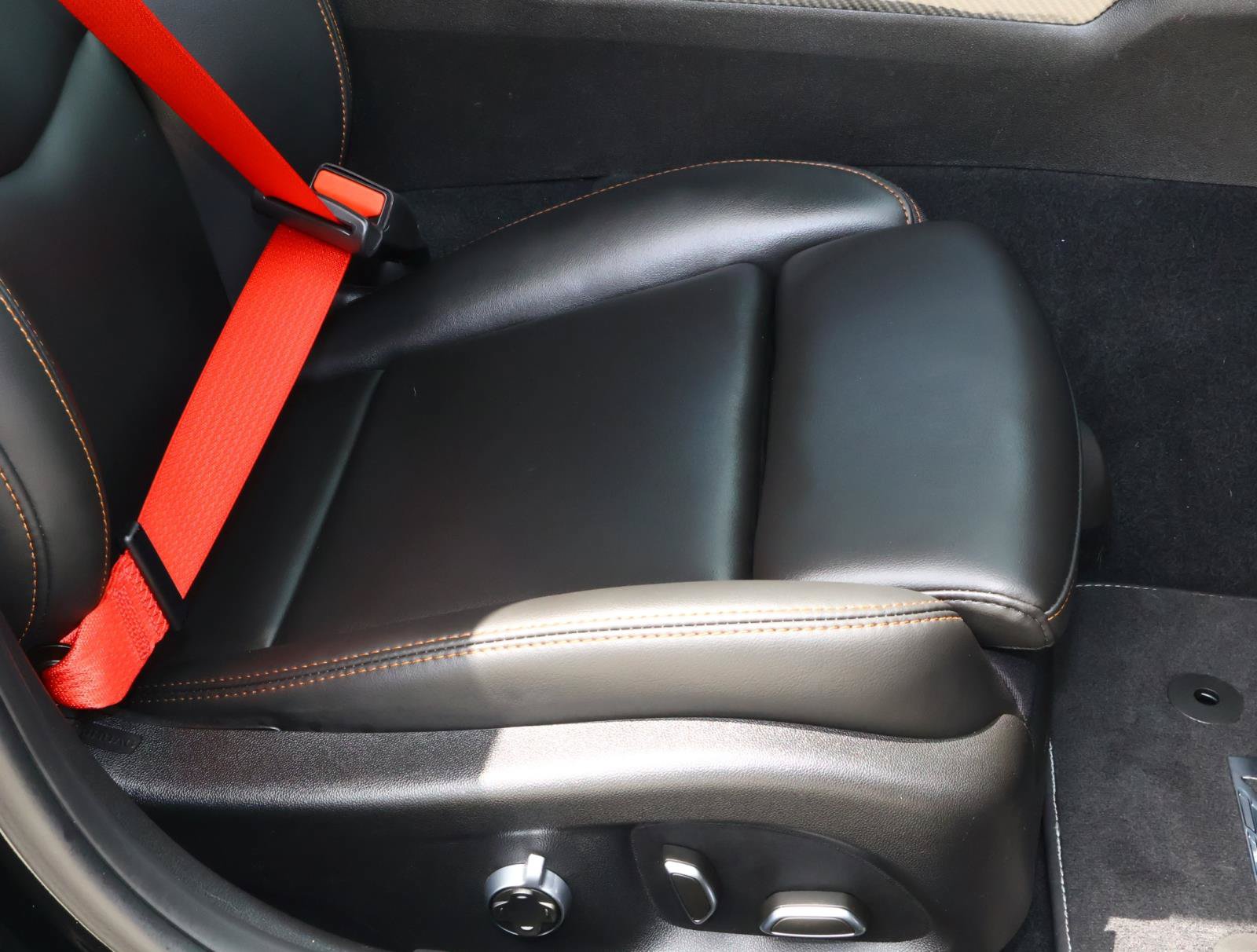 Used 2025 Cadillac CT4 V RWD image 23