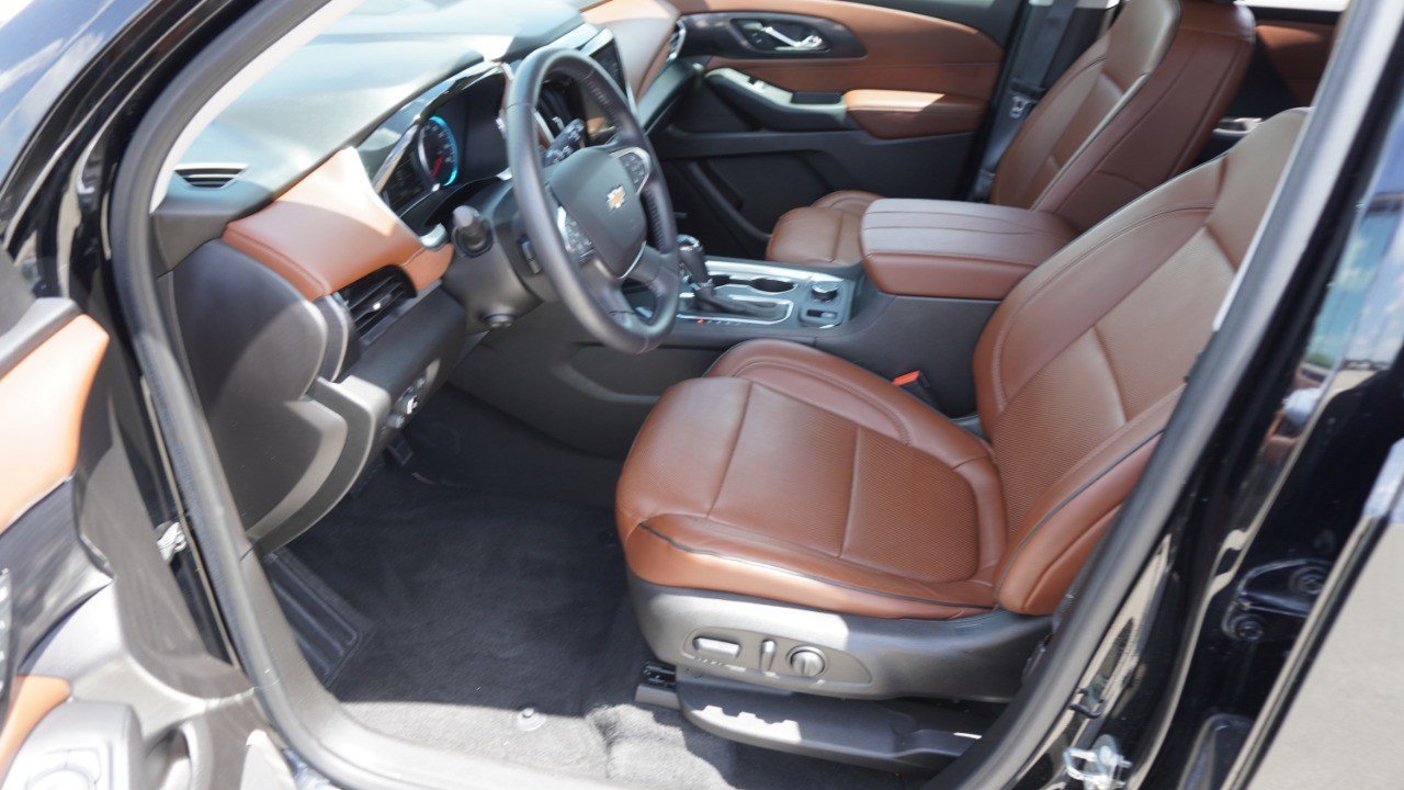 Used 2018 Chevrolet Traverse High Country AWD/4WD image 13