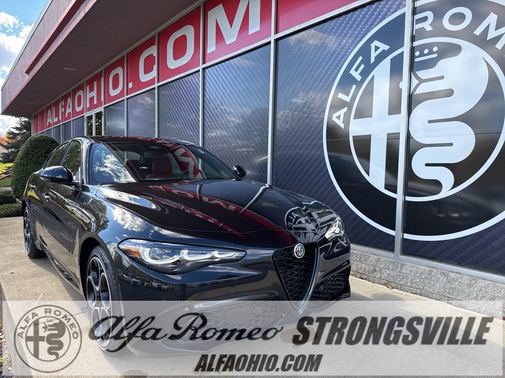 New 2025 Alfa Romeo Giulia AWD video 1