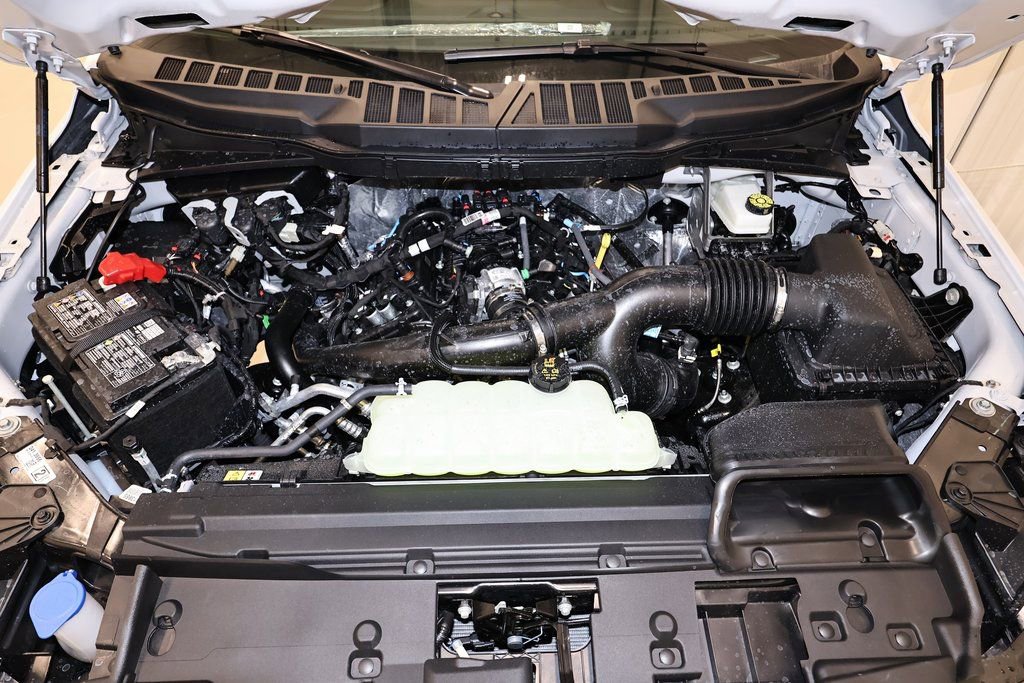 New 2026 Ford F150 XLT w/ Equipment Group 302A MID image 40